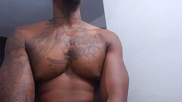 Snapshot of jhon_tomson1 chatting on 11.01.25 jhon tomson1 online show from 11.01.25