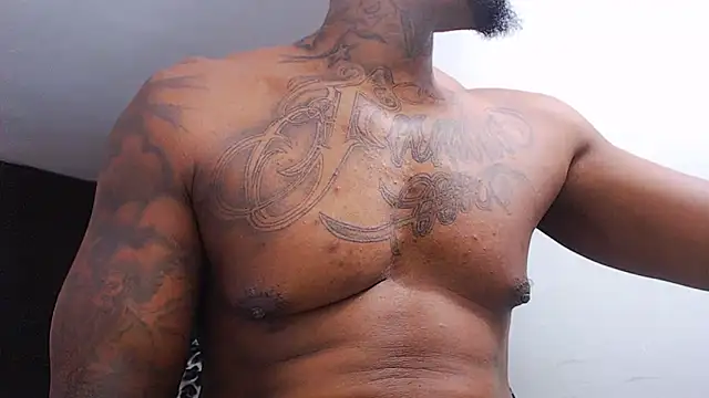 Snapshot of jhon_tomson1 chatting on 11.08.25 jhon tomson1 online show from 11.08.25