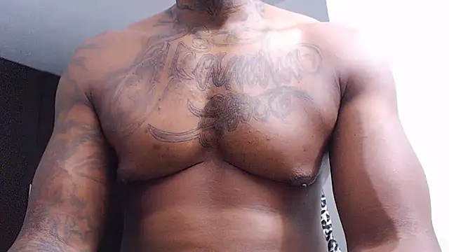 Snapshot of jhon_tomson1 chatting on 11.15.25 jhon tomson1 online show from 11.15.25