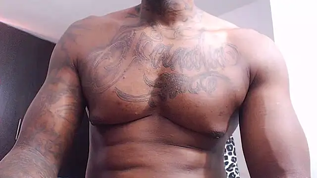 Snapshot of jhon_tomson1 chatting on 11.22.25 jhon tomson1 online show from 11.22.25