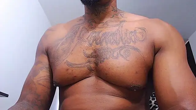 Snapshot of jhon_tomson1 chatting on 12.02.25 jhon tomson1 online show from 12.02.25