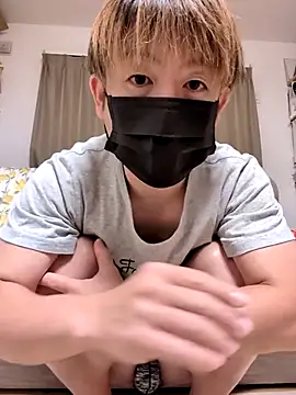 Snapshot of Osikokusama chatting on 10.03.25 Osikokusama online show from 10.03.25