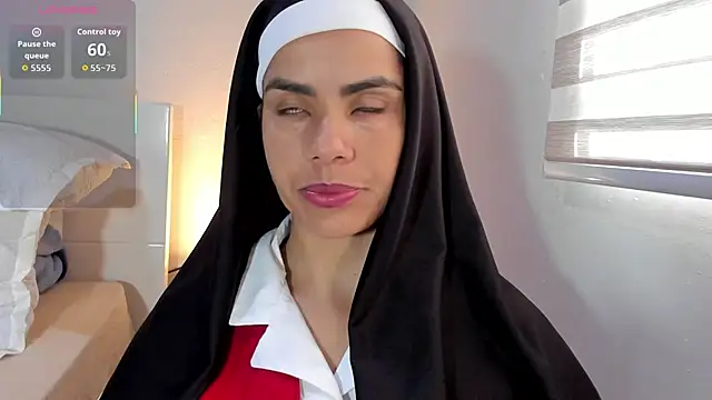 Snapshot of ClaraMariaMon chatting on 12.16.25 ClaraMariaMon online show from 12.16.25