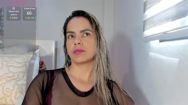 Snapshot of ClaraMariaMon chatting on 01.17.26 ClaraMariaMon online show from 01.17.26