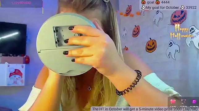 SuchCute online show from 10.25.25