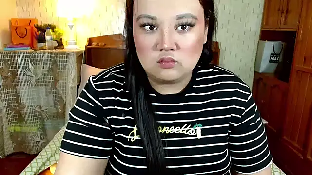 Snapshot of GiannaLopezSmith chatting on 01.11.25 GiannaLopezSmith online show from 01.11.25