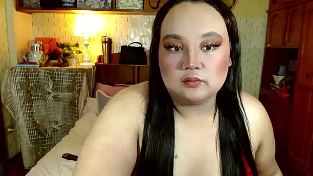 Snapshot of GiannaLopezSmith chatting on 02.11.25 GiannaLopezSmith online show from 02.11.25