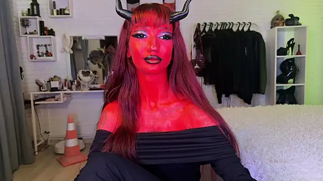 Snapshot of Marcellean chatting on 10.30.25 Marcellean online show from 10.30.25