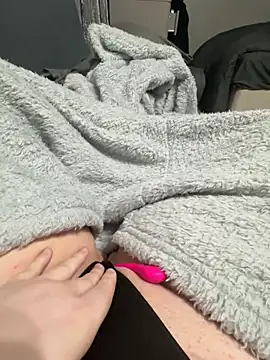 honeyyy24 online show from 02.04.25