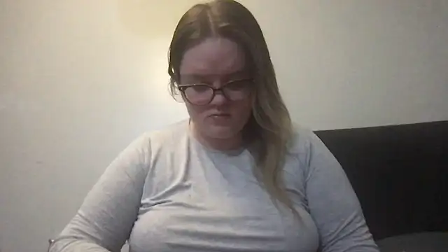 honeyyy24 online show from 10.20.25