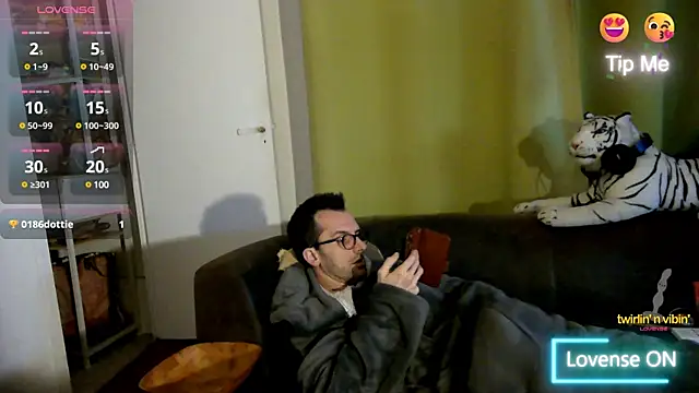 Snapshot of byakkotorra chatting on 03.18.25 byakkotorra online show from 03.18.25