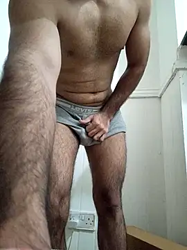 Snapshot of samcumms chatting on 12.19.24 samcumms online show from 12.19.24