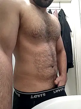 Snapshot of samcumms chatting on 02.11.25 samcumms online show from 02.11.25