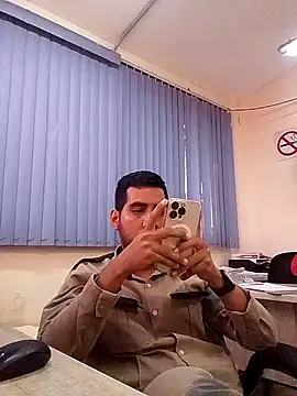 Snapshot of EnriquePersian197 chatting on 01.02.25 EnriquePersian197 online show from 01.02.25