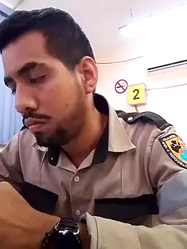 Snapshot of EnriquePersian197 chatting on 01.02.25 EnriquePersian197 online show from 01.02.25