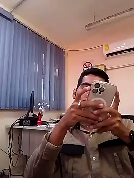 Snapshot of EnriquePersian197 chatting on 01.09.25 EnriquePersian197 online show from 01.09.25