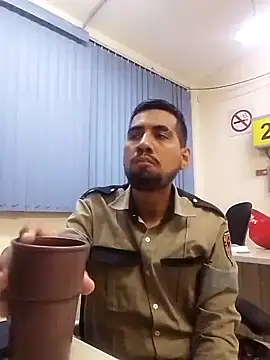 Snapshot of EnriquePersian197 chatting on 01.18.25 EnriquePersian197 online show from 01.18.25