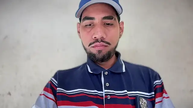 Snapshot of EnriquePersian197 chatting on 01.21.25 EnriquePersian197 online show from 01.21.25