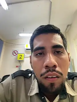 Snapshot of EnriquePersian197 chatting on 02.08.25 EnriquePersian197 online show from 02.08.25