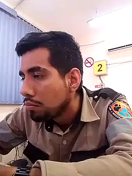 Snapshot of EnriquePersian197 chatting on 02.10.25 EnriquePersian197 online show from 02.10.25