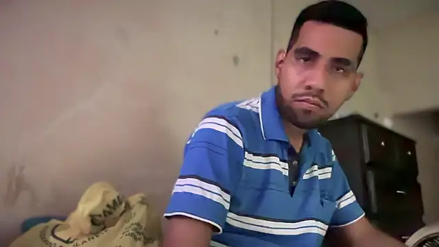 Snapshot of EnriquePersian197 chatting on 02.11.25 EnriquePersian197 online show from 02.11.25