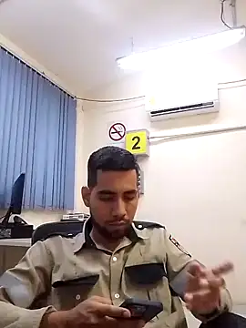 Snapshot of EnriquePersian197 chatting on 02.12.25 EnriquePersian197 online show from 02.12.25