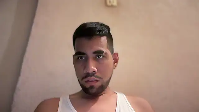 Snapshot of EnriquePersian197 chatting on 02.12.25 EnriquePersian197 online show from 02.12.25