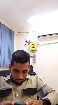 Snapshot of EnriquePersian197 chatting on 02.14.25 EnriquePersian197 online show from 02.14.25