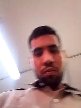 Snapshot of EnriquePersian197 chatting on 02.17.25 EnriquePersian197 online show from 02.17.25