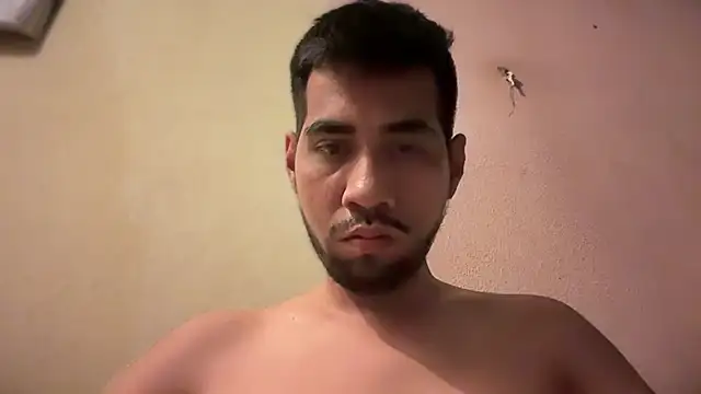 Snapshot of EnriquePersian197 chatting on 02.23.25 EnriquePersian197 online show from 02.23.25