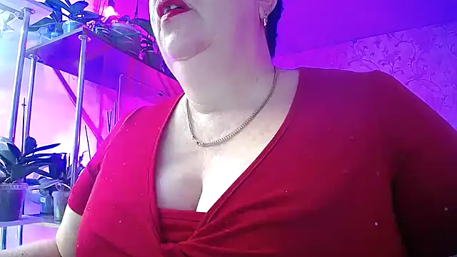  Sweet Woman online show from 12.17.25