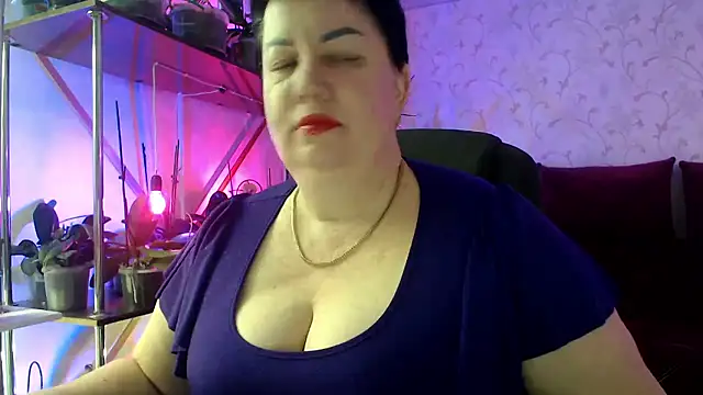  Sweet Woman online show from 01.16.26