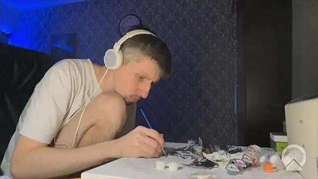 Aki-Laky online show from 12.20.25