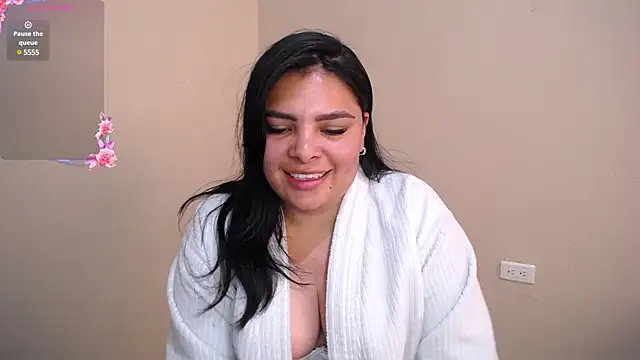 Snapshot of goddess_valXX chatting on 02.18.25 goddess valXX online show from 02.18.25