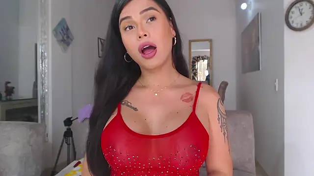 Snapshot of divinepleasury chatting on 11.11.25 divinepleasury online show from 11.11.25