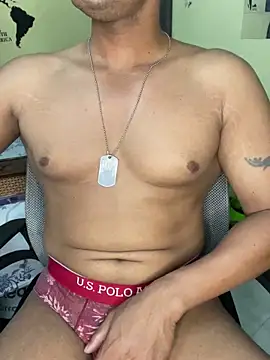 Snapshot of loveboyrp chatting on 09.10.25 loveboyrp online show from 09.10.25