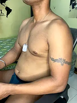 Snapshot of loveboyrp chatting on 09.13.25 loveboyrp online show from 09.13.25