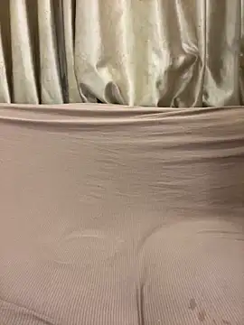 Snapshot of Milk-babier chatting on 11.29.25 Milk-babier online show from 11.29.25