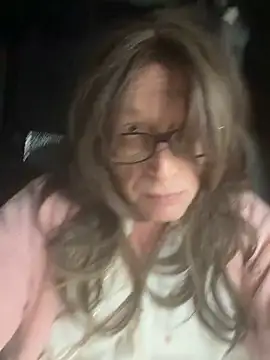 NinasNylonz online show from 05.12.26
