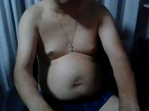 Snapshot of Puleva2 chatting on 11.18.25 Puleva2 online show from 11.18.25