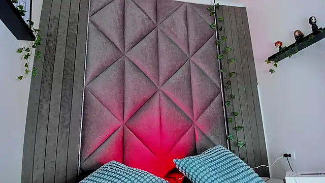 BriaConner  online show from 03.10.26