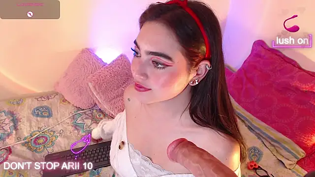 Arii vega  online show from 12.21.24