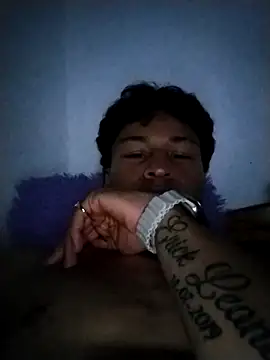 Erickleandro online show from 10.24.25