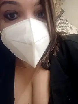 Snapshot of Naughty-Trisha chatting on 10.09.25 Naughty-Trisha online show from 10.09.25