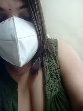 Snapshot of Naughty-Trisha chatting on 10.10.25 Naughty-Trisha online show from 10.10.25