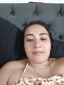 Snapshot of Hellen_Alex chatting on 02.02.26 Hellen Alex online show from 02.02.26