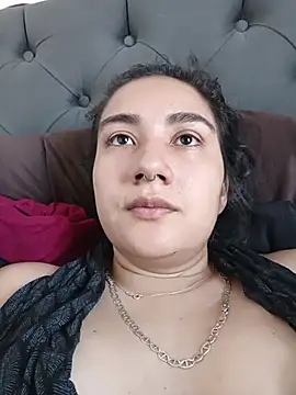 Snapshot of Hellen_Alex chatting on 02.05.26 Hellen Alex online show from 02.05.26