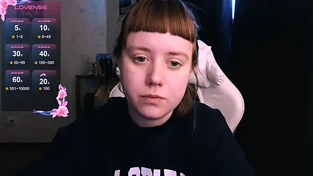 Snapshot of June_shy0 chatting on 01.17.25 June shy0 online show from 01.17.25