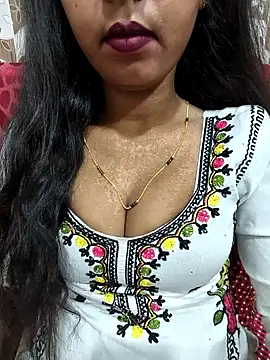 Snapshot of Sharmila-Singh chatting on 06.05.26 Sharmila-Singh online show from 06.05.26