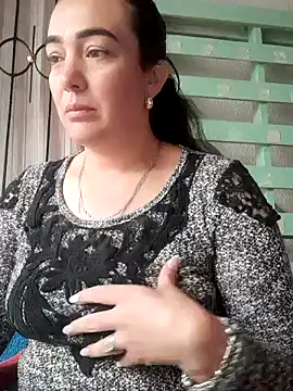 skayhot  online show from 12.21.24